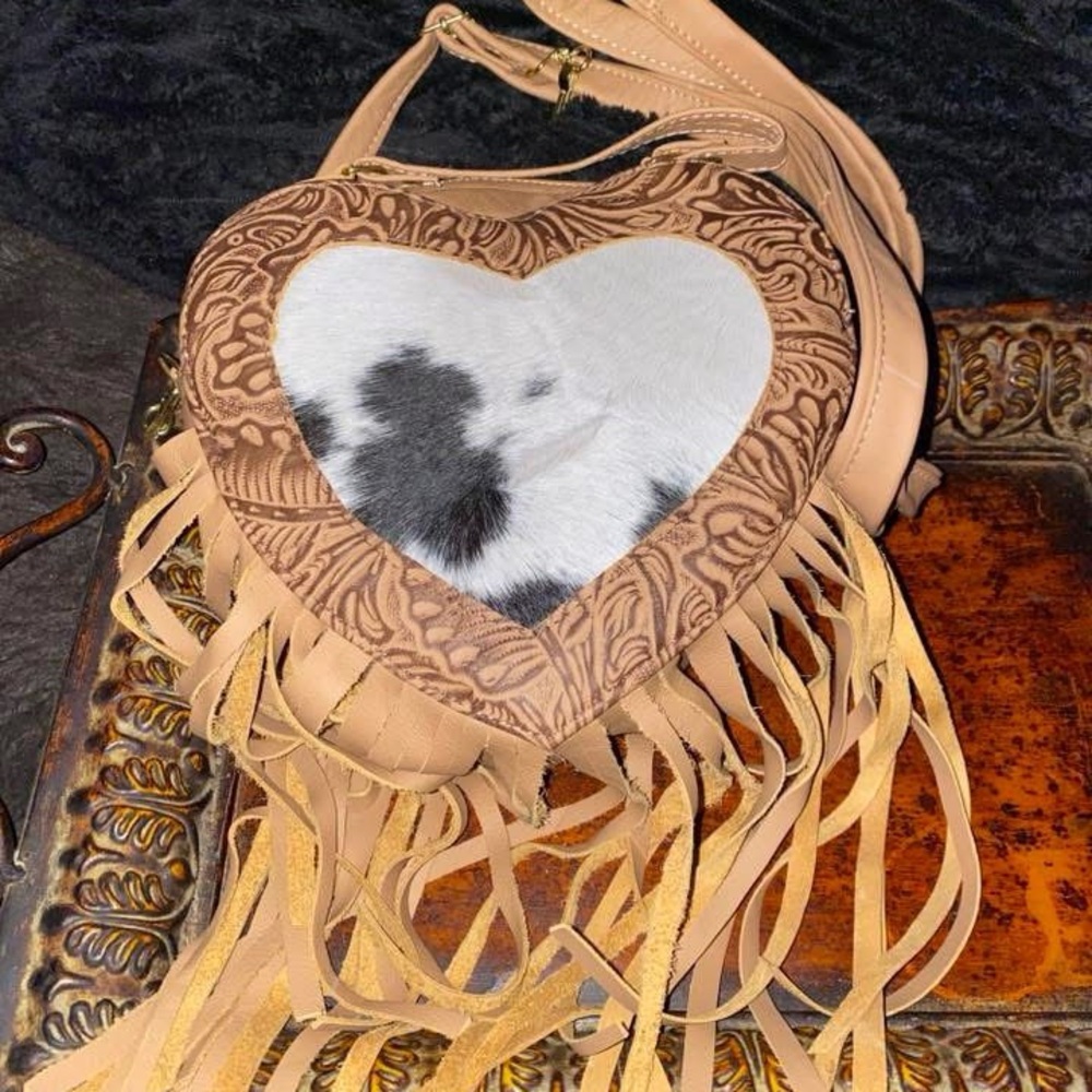 BeautifulHeart-Shaped Tan and Brown Fringe Bag Tooled leather and fur crossbody